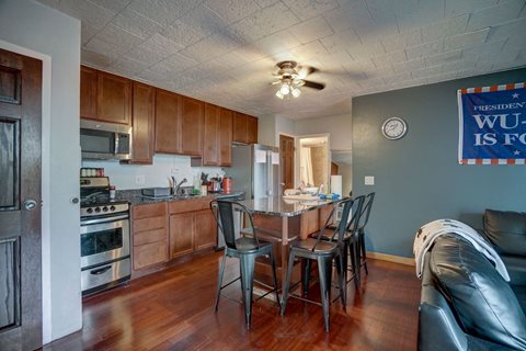 Surf and Surfside apartments and townhomes in Downtown Madison, WI. Fully Furnished, studio, one bedroom, 2 bedroom. Lake views. Managed by Wisconsin Management Company